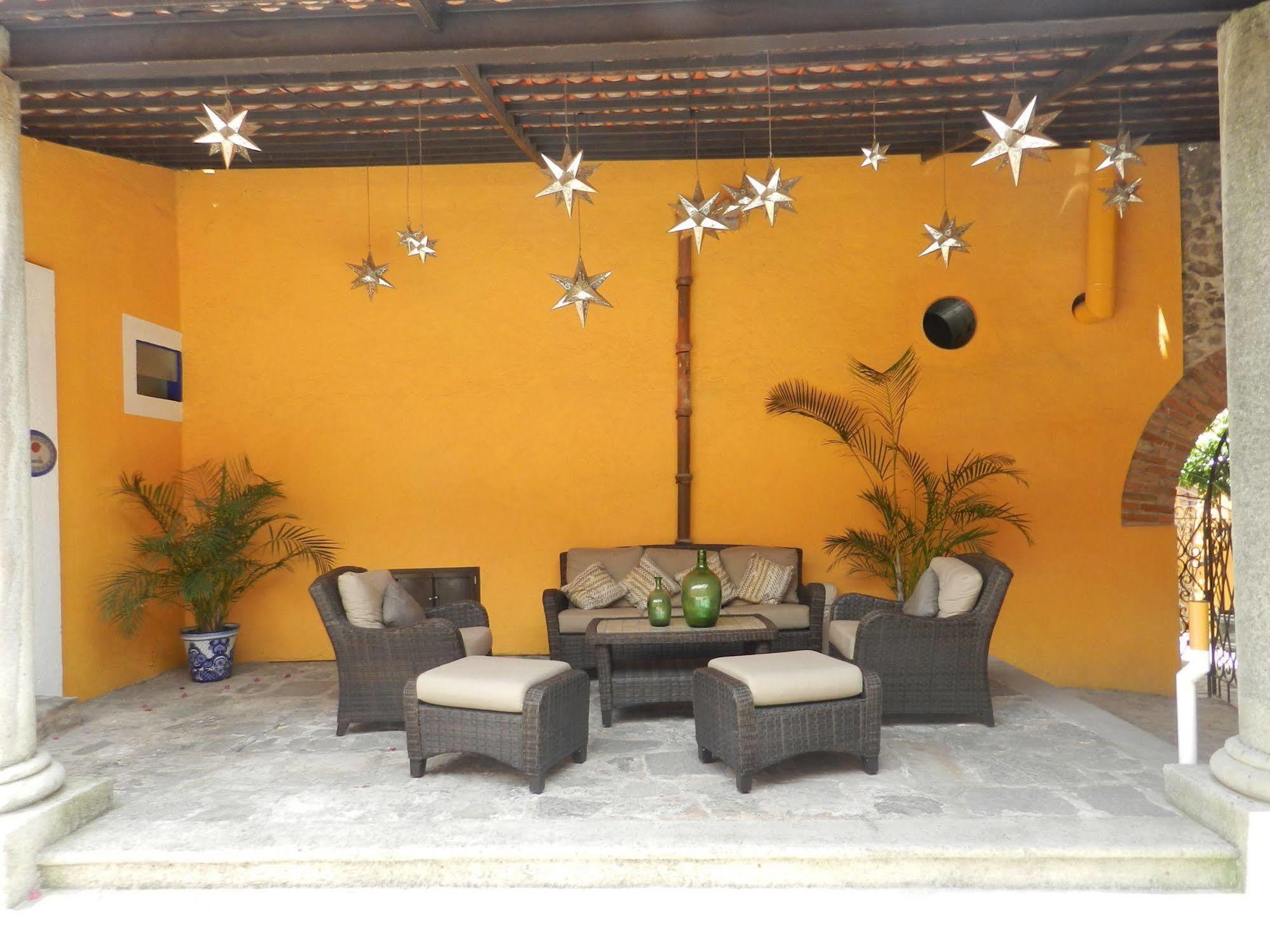 Collection O Al Otro Lado Del Rio, Puebla Ξενοδοχείο Εξωτερικό φωτογραφία Interior of a typical house in San Cristóbal de Las Casas